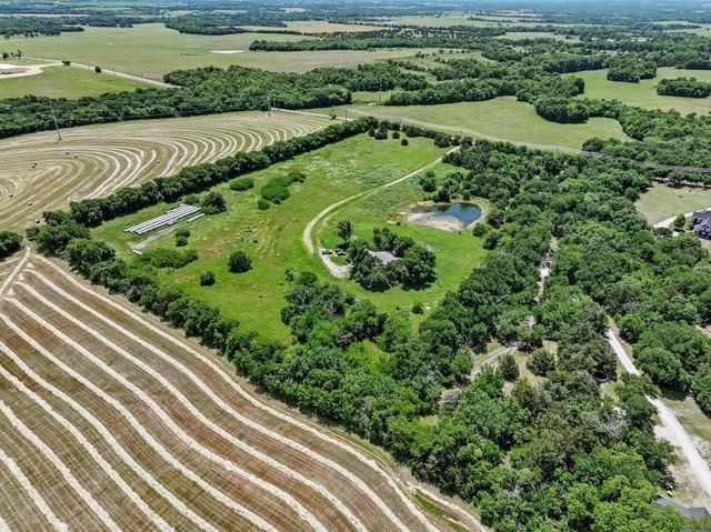747 Vineyard Road, Gunter, TX 75058