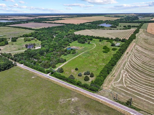 747 Vineyard Road, Gunter, TX 75058