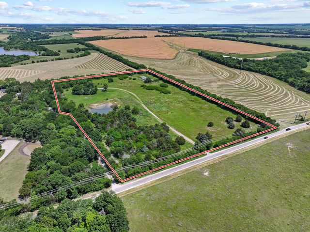 747 Vineyard Road, Gunter, TX 75058