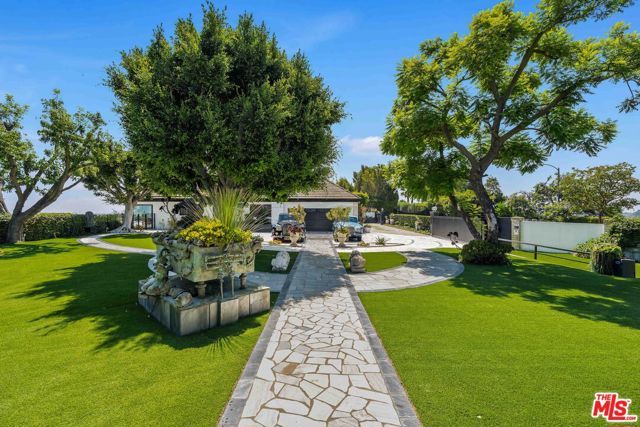 8416 Skyline Drive, Los Angeles, CA 90046