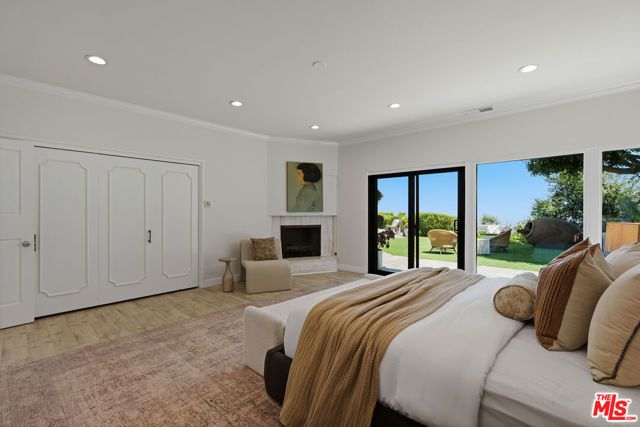 8416 Skyline Drive, Los Angeles, CA 90046