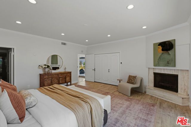 8416 Skyline Drive, Los Angeles, CA 90046