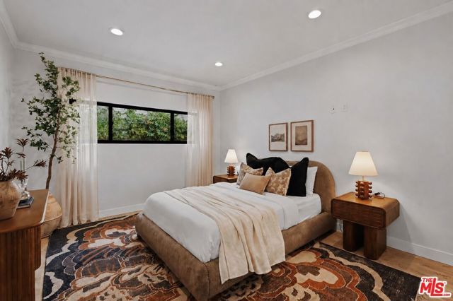 8416 Skyline Drive, Los Angeles, CA 90046