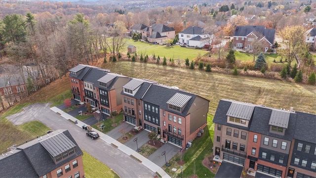 202 Kousa Ln, Peters Twp, PA 15367