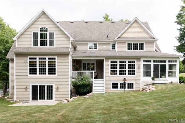 55 Grand View Trail, Orchard Park, NY 14127