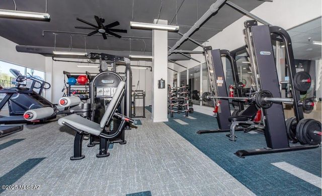 425 W Paseo Redondo Apt 2J, Tucson, AZ 85701