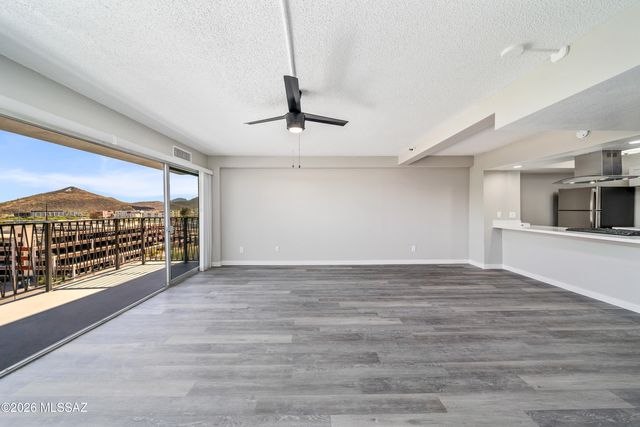 425 W Paseo Redondo Apt 2J, Tucson, AZ 85701