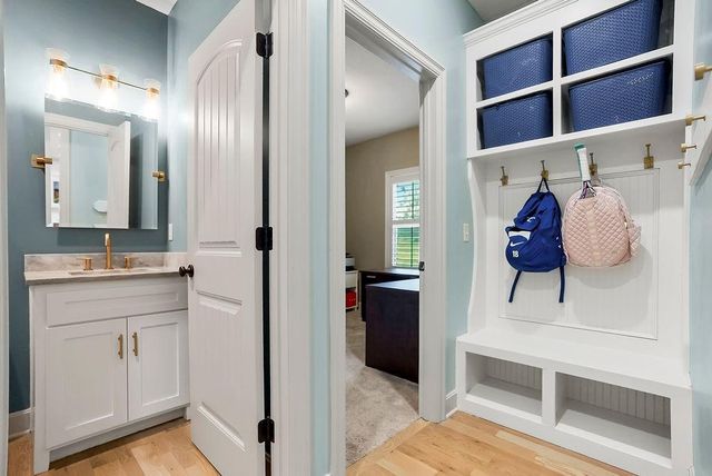 3006 W 147th Street, Leawood, KS 66224