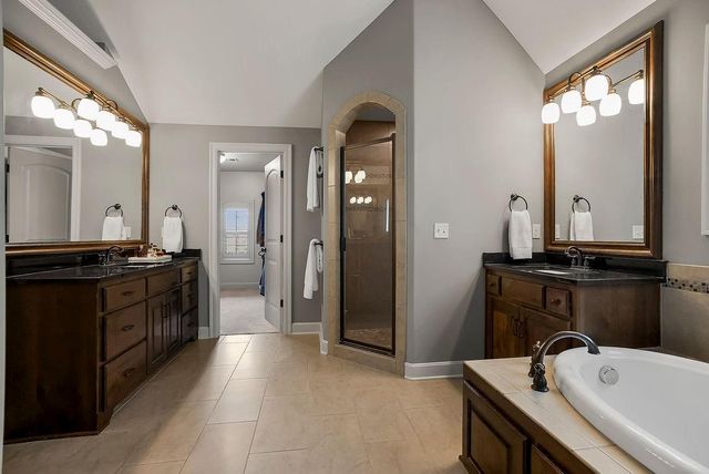 3006 W 147th Street, Leawood, KS 66224