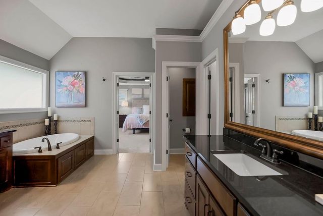 3006 W 147th Street, Leawood, KS 66224