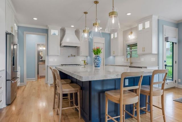 3006 W 147th Street, Leawood, KS 66224