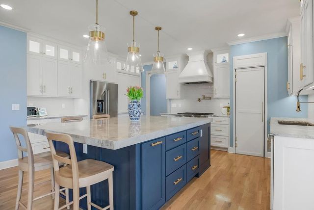 3006 W 147th Street, Leawood, KS 66224