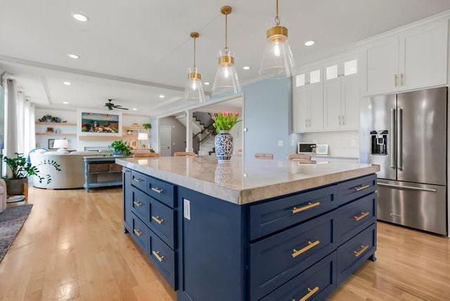 3006 W 147th Street, Leawood, KS 66224