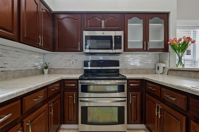 9334 PONTIAC DRIVE, Tampa, FL 33626