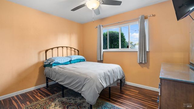 1047 E Tennessee Ct, Fairfield, CA 94533