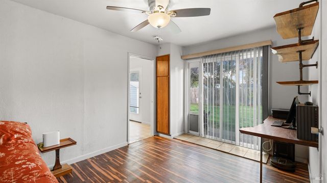 1047 E Tennessee Ct, Fairfield, CA 94533