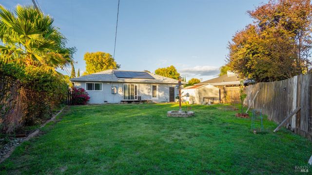 1047 E Tennessee Ct, Fairfield, CA 94533