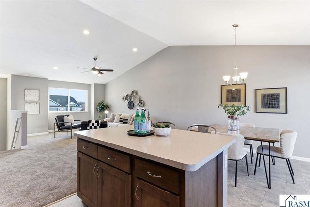 906 NE Mulberry Street, Montgomery, MN 56069