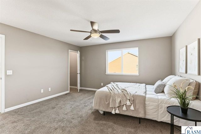 906 NE Mulberry Street, Montgomery, MN 56069