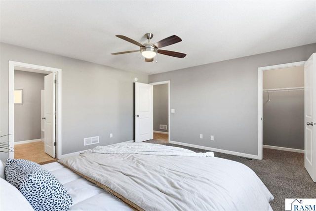 906 NE Mulberry Street, Montgomery, MN 56069