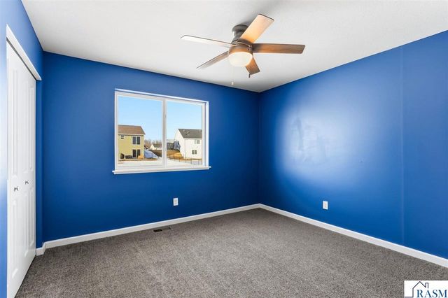 906 NE Mulberry Street, Montgomery, MN 56069