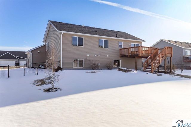 906 NE Mulberry Street, Montgomery, MN 56069