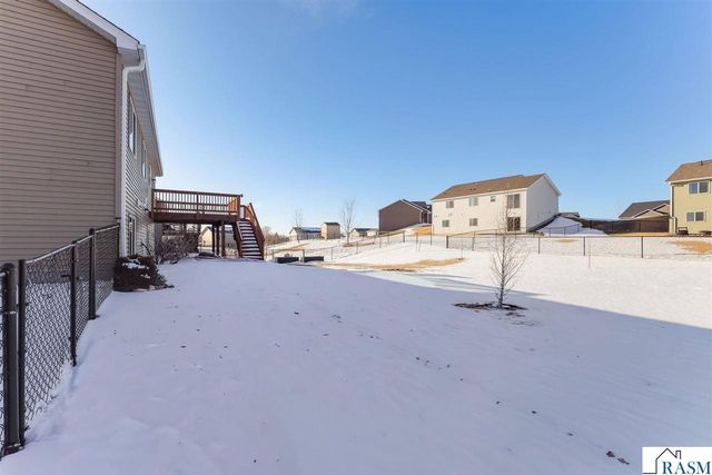 906 NE Mulberry Street, Montgomery, MN 56069