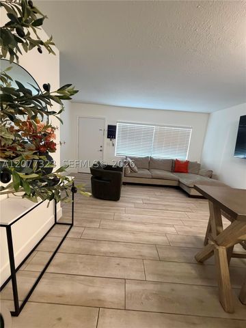 13241 SW 17th Ln 23-3, Miami, FL 33175