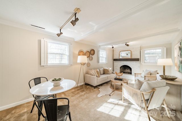 3221 Northampton Drive, Charlotte, NC 28210