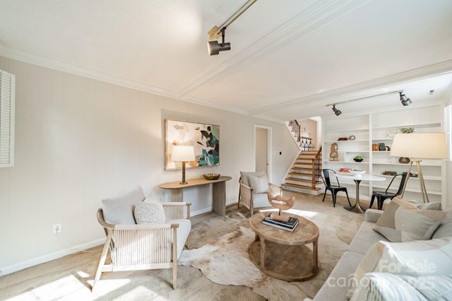 3221 Northampton Drive, Charlotte, NC 28210