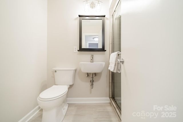 3221 Northampton Drive, Charlotte, NC 28210