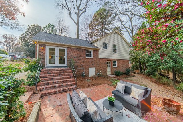 3221 Northampton Drive, Charlotte, NC 28210