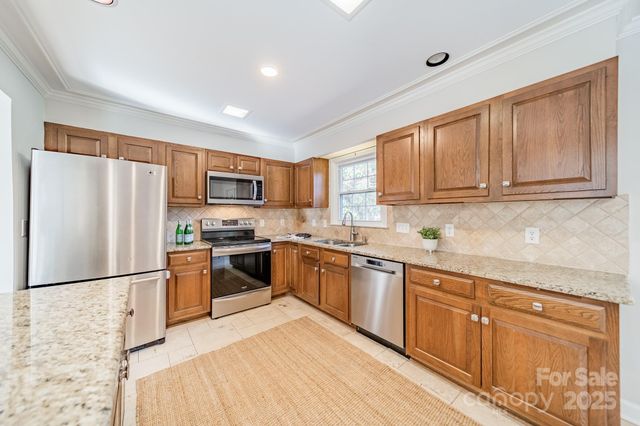 3221 Northampton Drive, Charlotte, NC 28210