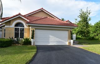 6810 NW 28th Pl, Margate, FL 33063