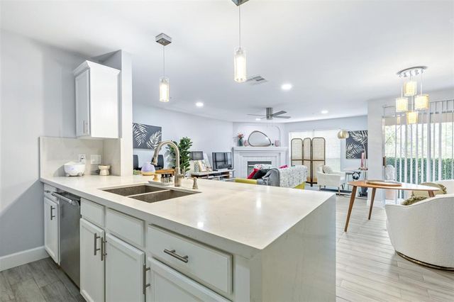 8051 Bay Branch Drive 324, The Woodlands, TX 77382