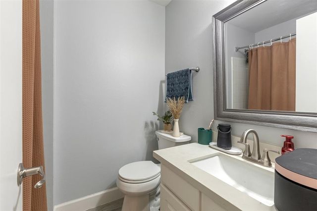 8051 Bay Branch Drive 324, The Woodlands, TX 77382
