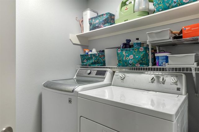 8051 Bay Branch Drive 324, The Woodlands, TX 77382