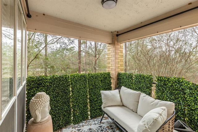 8051 Bay Branch Drive 324, The Woodlands, TX 77382
