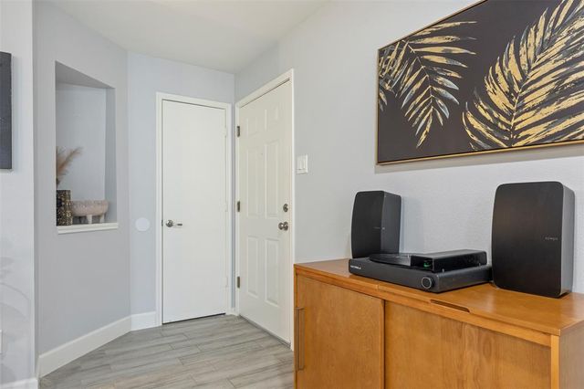 8051 Bay Branch Drive 324, The Woodlands, TX 77382