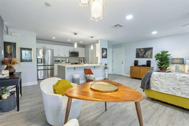 8051 Bay Branch Drive 324, The Woodlands, TX 77382