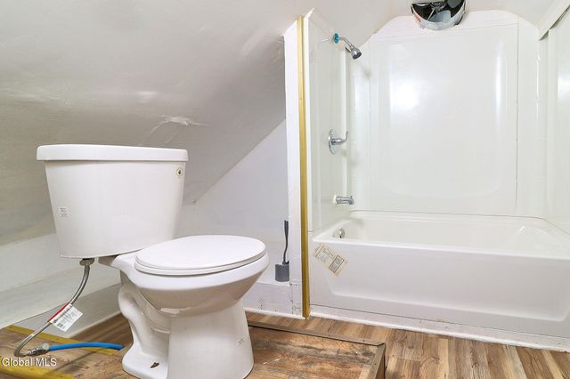 1369 Santa Fe Street, Schenectady, NY 12303