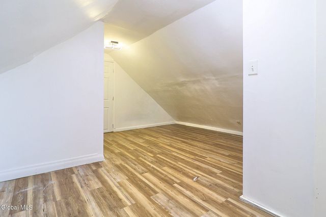 1369 Santa Fe Street, Schenectady, NY 12303