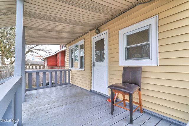 1369 Santa Fe Street, Schenectady, NY 12303