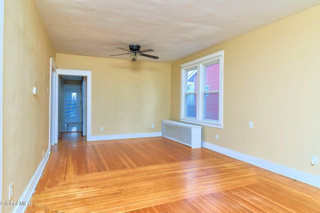 1369 Santa Fe Street, Schenectady, NY 12303