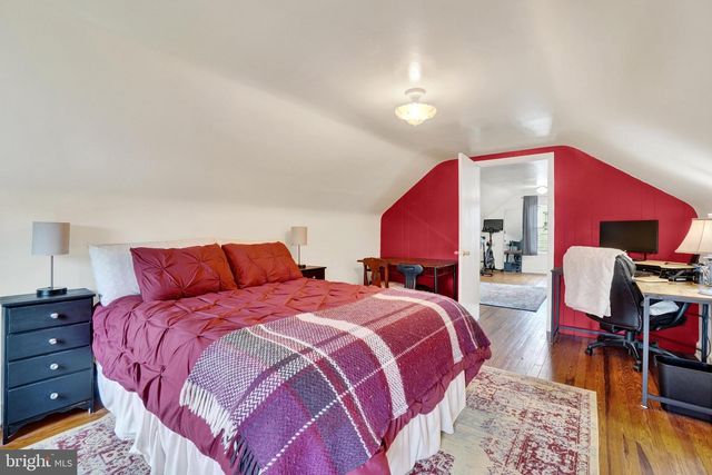 1820 POWDER MILL RD, York, PA 17402