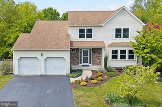 3 HENRY MARSHALL DR, Bordentown, NJ 08620