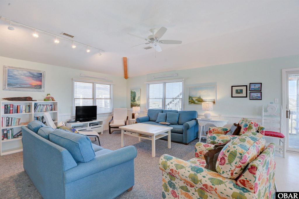 Image 10 of property listing at 40309 Due East Lot# 11, Avon, NC 27915