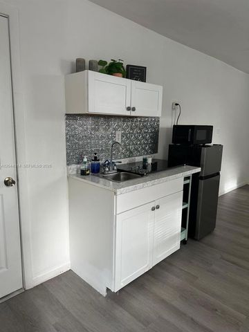 6461 Miramar Parkway, Miramar, FL 33023