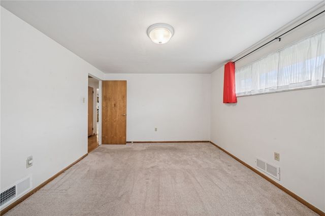 942 Shadycrest Rd, Beechview, PA 15216