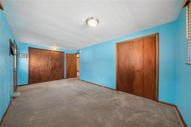 942 Shadycrest Rd, Beechview, PA 15216